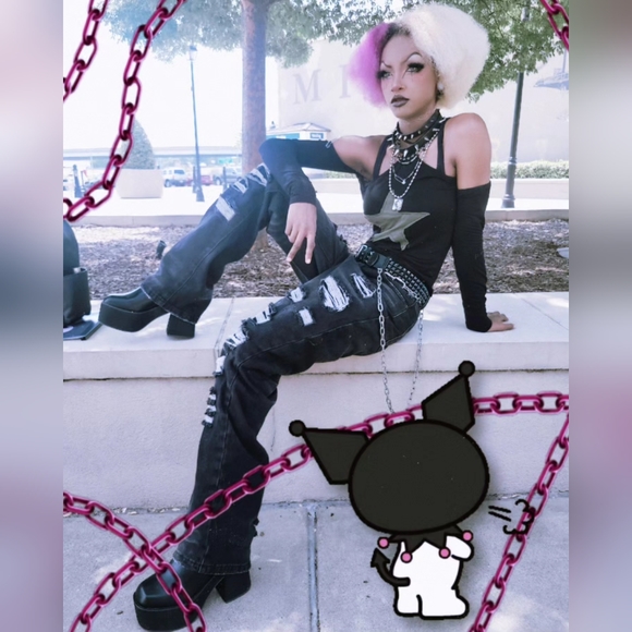 Meet your Posher, Demi - Picture 10 of 11